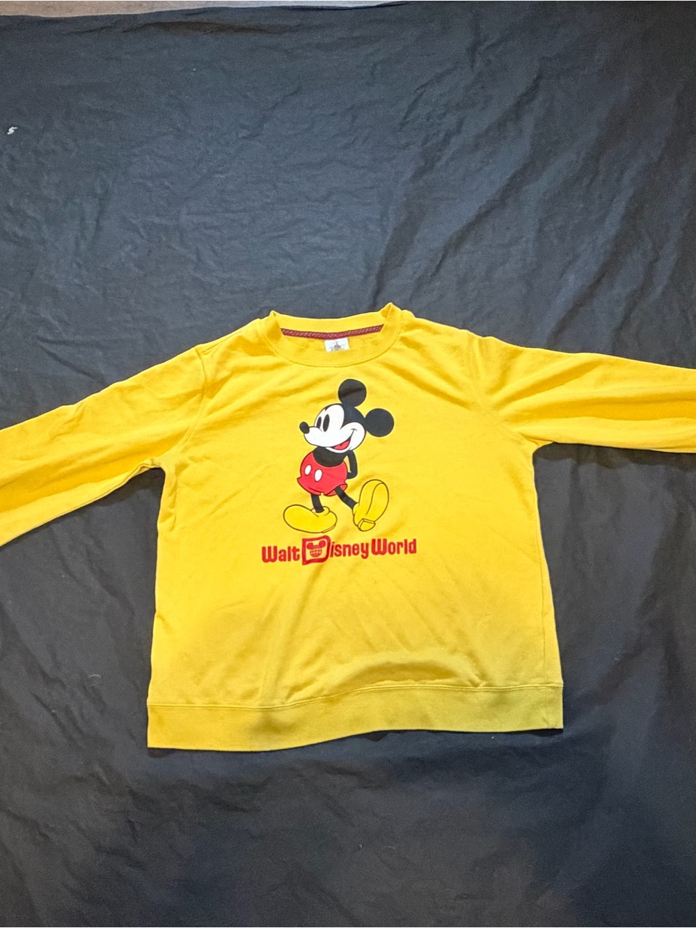 Disney Walt Disney World Mickey Mouse Yellow Crewneck Sweatshirt Size M